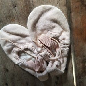 Sansha Children's Canvas Ballet Shoes Size 000M